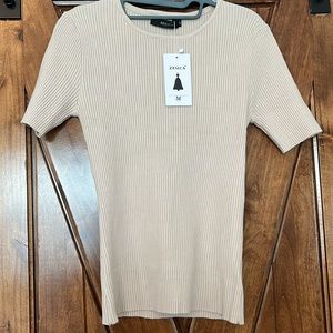 Cream short sleeve crew neck top